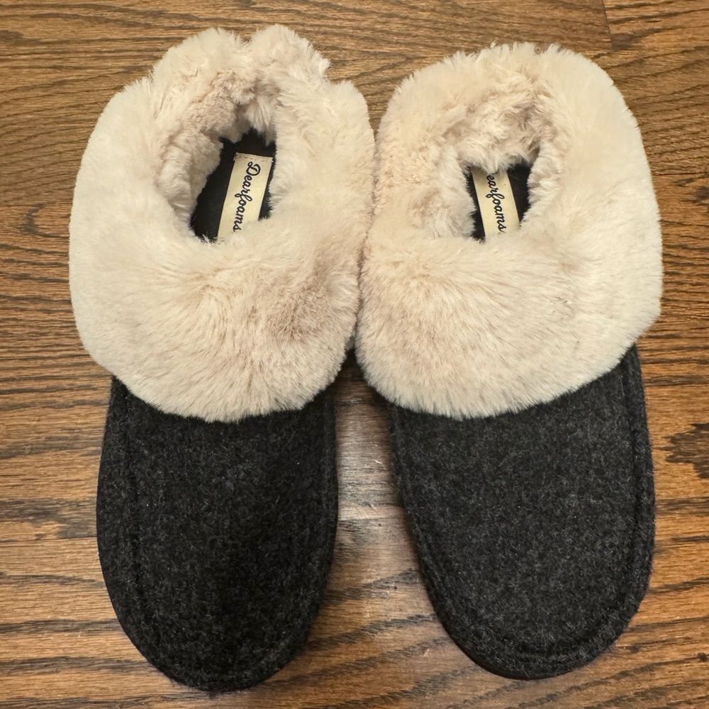 Dearfoams Cozy Gray & Cream Slippers | Medium (US 7–8) | Worn Once Indoors